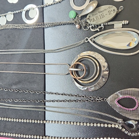 16 Silver-tone Necklace Lot - Picture 3 of 9